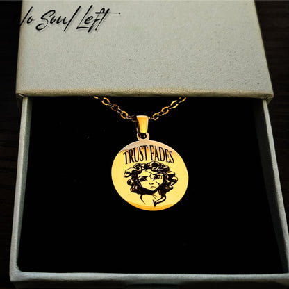 TRUST FADES - Halskette